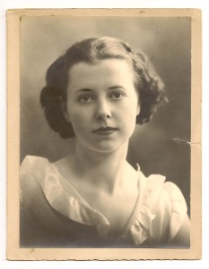 Mum 1936